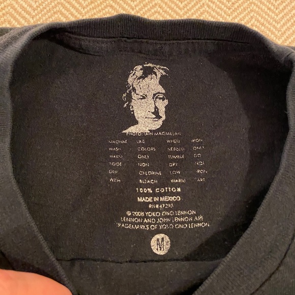 2008 John Lennon Give Peace A Chance T Shirt - Picture 4 of 5